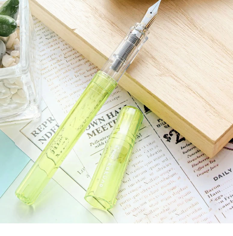 Pilot Kakuno Family Series Clear Version Fountain Pen (Fine Point)