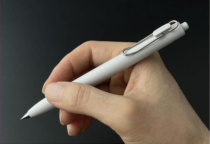 Uni one F 0.38mm Black Ink Ballpoint Pen