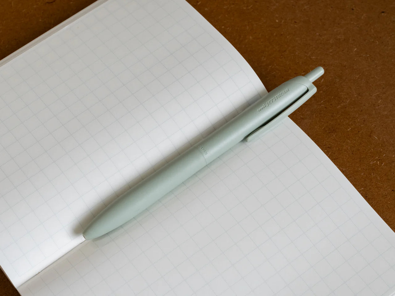 Uni JETSTREAM Lite touch ink 0.5mm Black Ink Ballpoint Pen