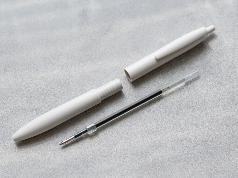 Uni JETSTREAM Lite touch ink 0.7mm Black Ink Ballpoint Pen