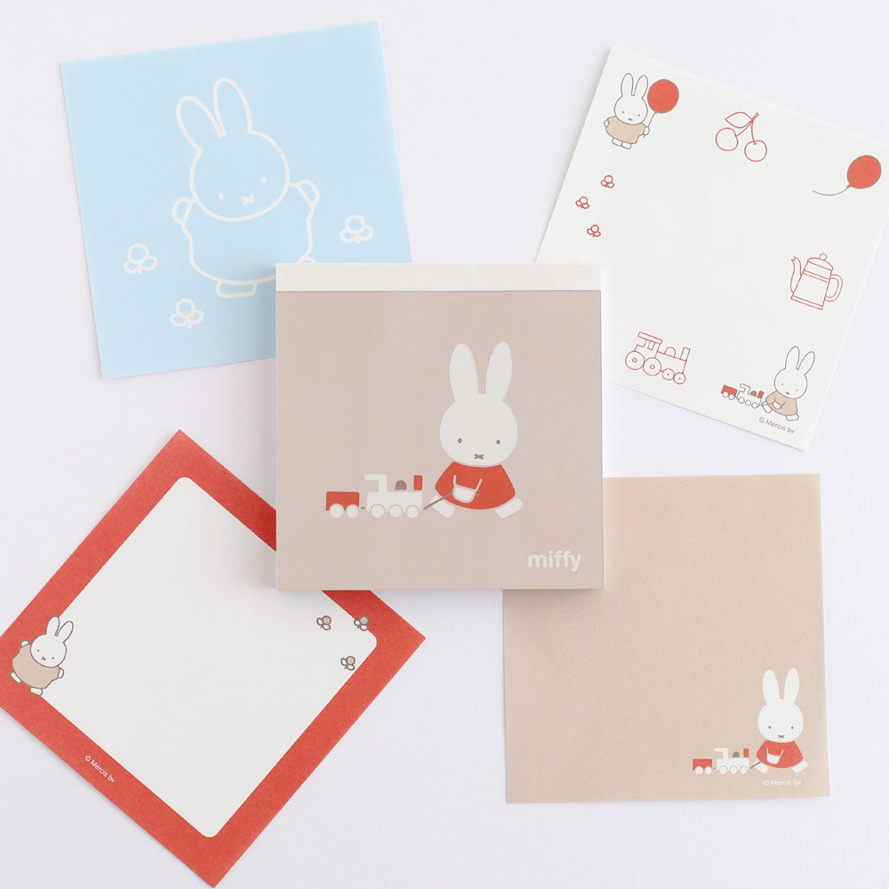 GreenFlash Miffy Square Type Memo Pad (100 Sheets)