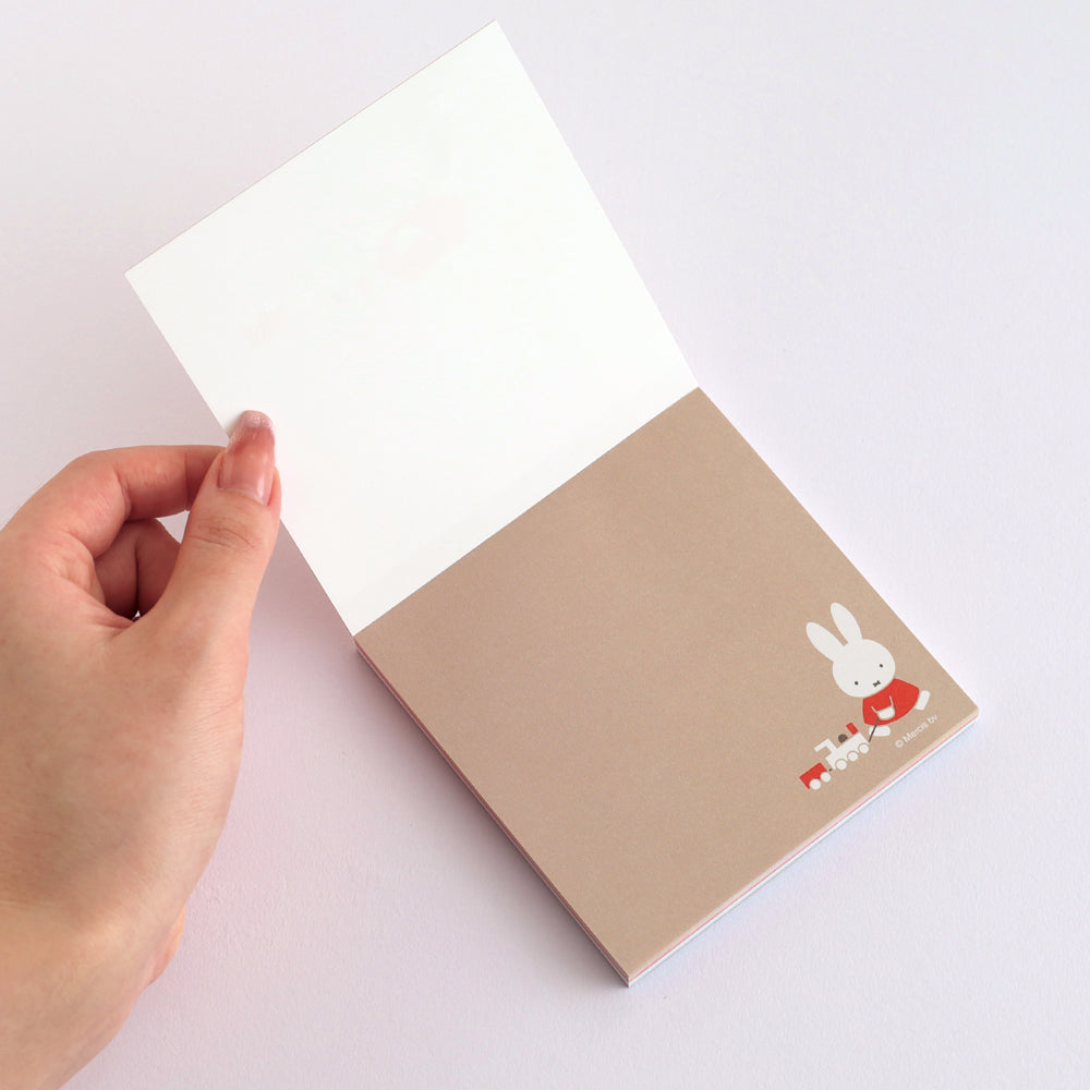 GreenFlash Miffy Square Type Memo Pad (100 Sheets)