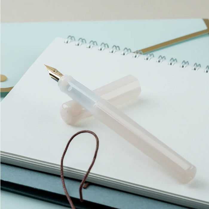 Pilot kakuno madoromi Fountain Pen (Medium Point)