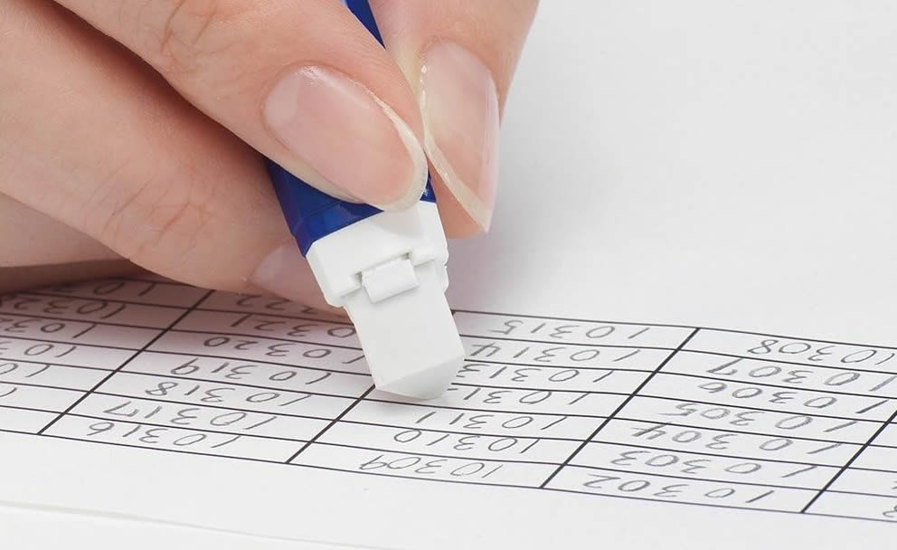 Pentel Ain CLIC Triangle Retractable Eraser Pen
