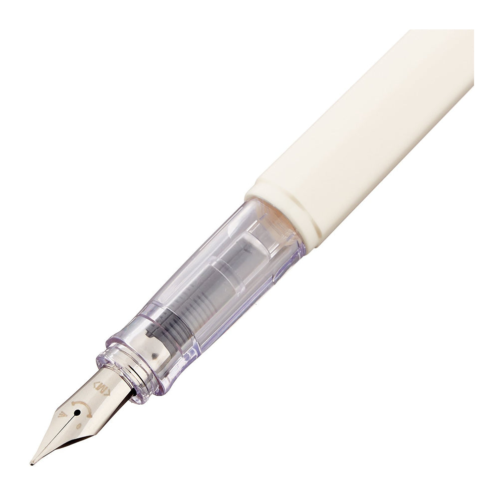 Pilot Kakuno Fountain Pen (Medium Point)
